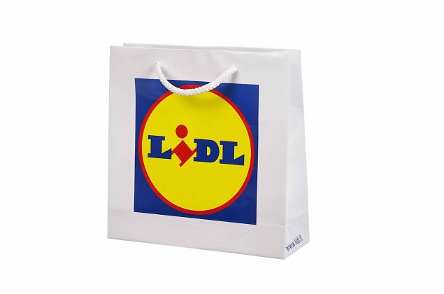 Elegantti ja korkealaatuinen luksuskassi. Kuljetus Suomeen ilman lis�maksua. 