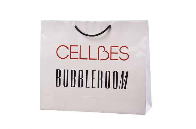 Hyv�nn�k�inen luksuskassi korkealla laadulla. Voidaan r��t�l�id� omalla logolla. Voidaan r��t�l�id