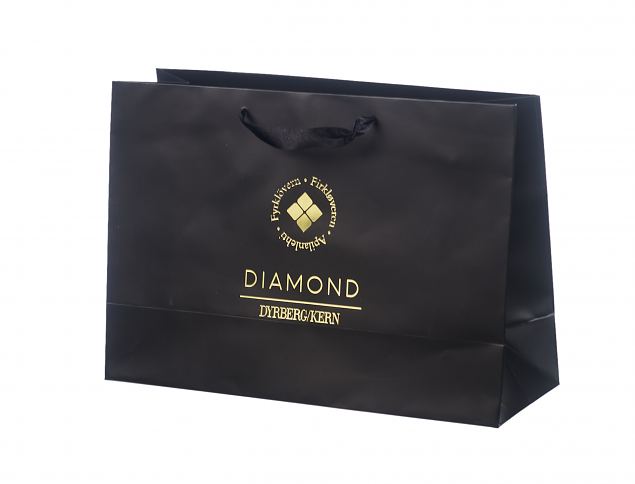 Stilig h�ndlaget papirpose med god slitestyrke. Gratis frakt til Norge. Velg mellom flere ulike st