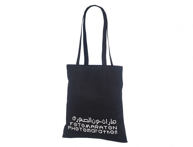 Vankat ja kest�v�t edulliset mustat puuvillakassit. Voidaan r��t�l�id� omalla logolla. Valitse eri