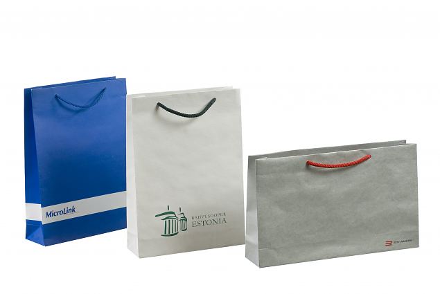 Eritellimusel k�sit��na valmistatud kotid